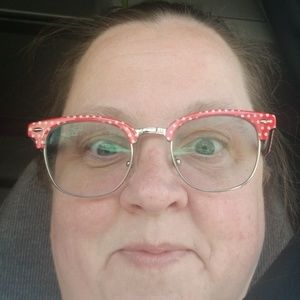 Meet your Posher, Liana